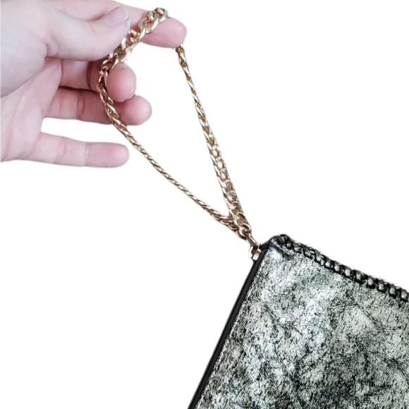 Metallic Gold & Black Chain Purse - Picture 5 of 5